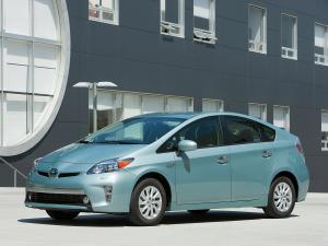 Toyota Prius Plug-In Hybrid 2011 года (US)